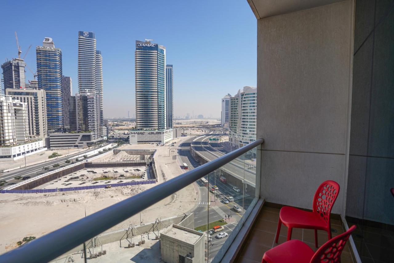 RH- Burj Al Nujoom, Downtown, trendy studio near Dubai Mall Zewnętrze zdjęcie